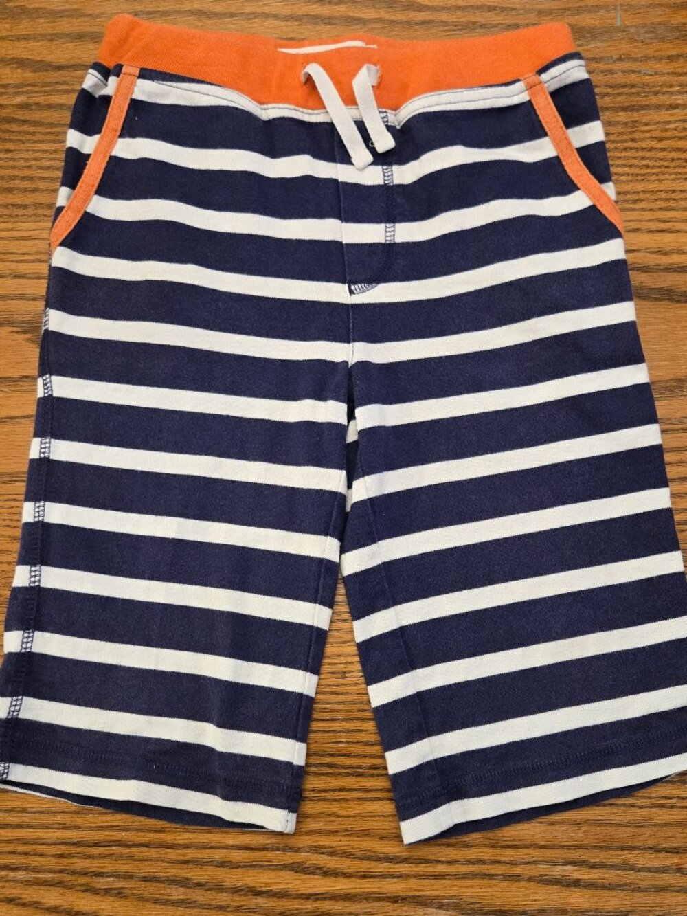 Mini Boden navy blue and white striped baggie shorts. Size 6.  Summer boys.iti